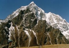 lobuche-east-peak-climbing