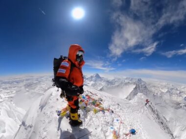 Journey to the Summit of Mount Everest